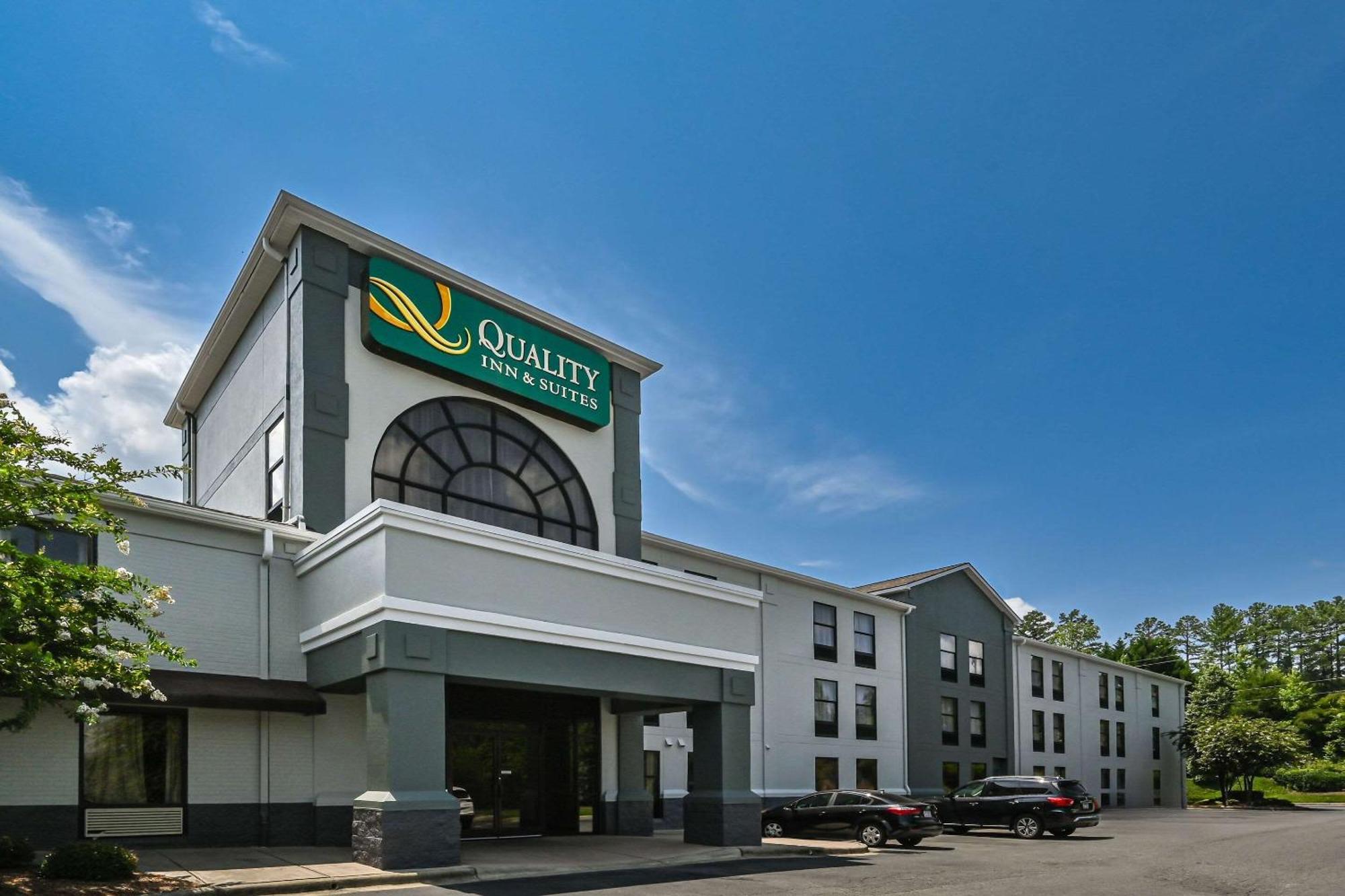 Quality Inn & Suites Matthews - Charlotte Экстерьер фото