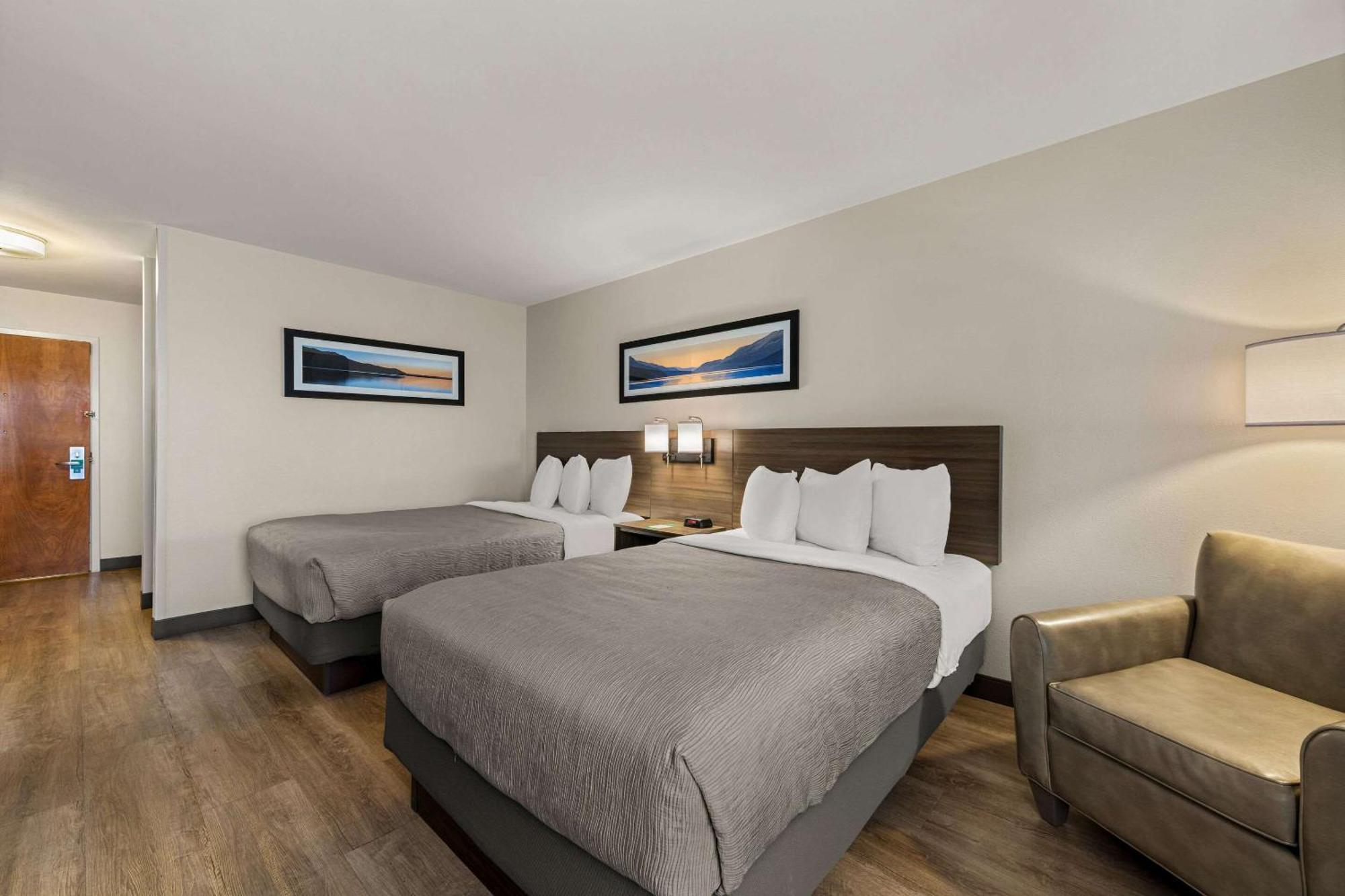 Quality Inn & Suites Matthews - Charlotte Экстерьер фото