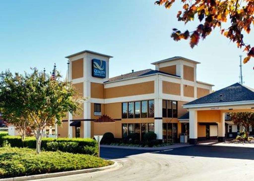 Quality Inn & Suites Matthews - Charlotte Экстерьер фото